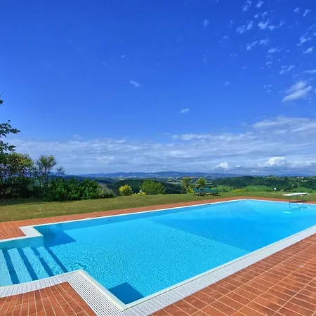 Sleeps 8 Pool Wifi Villa